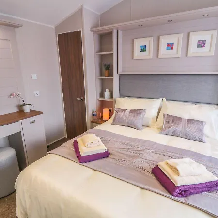 Holly Holiday home *